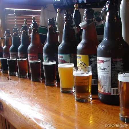 Howe Sound Inn & Brewing Company 