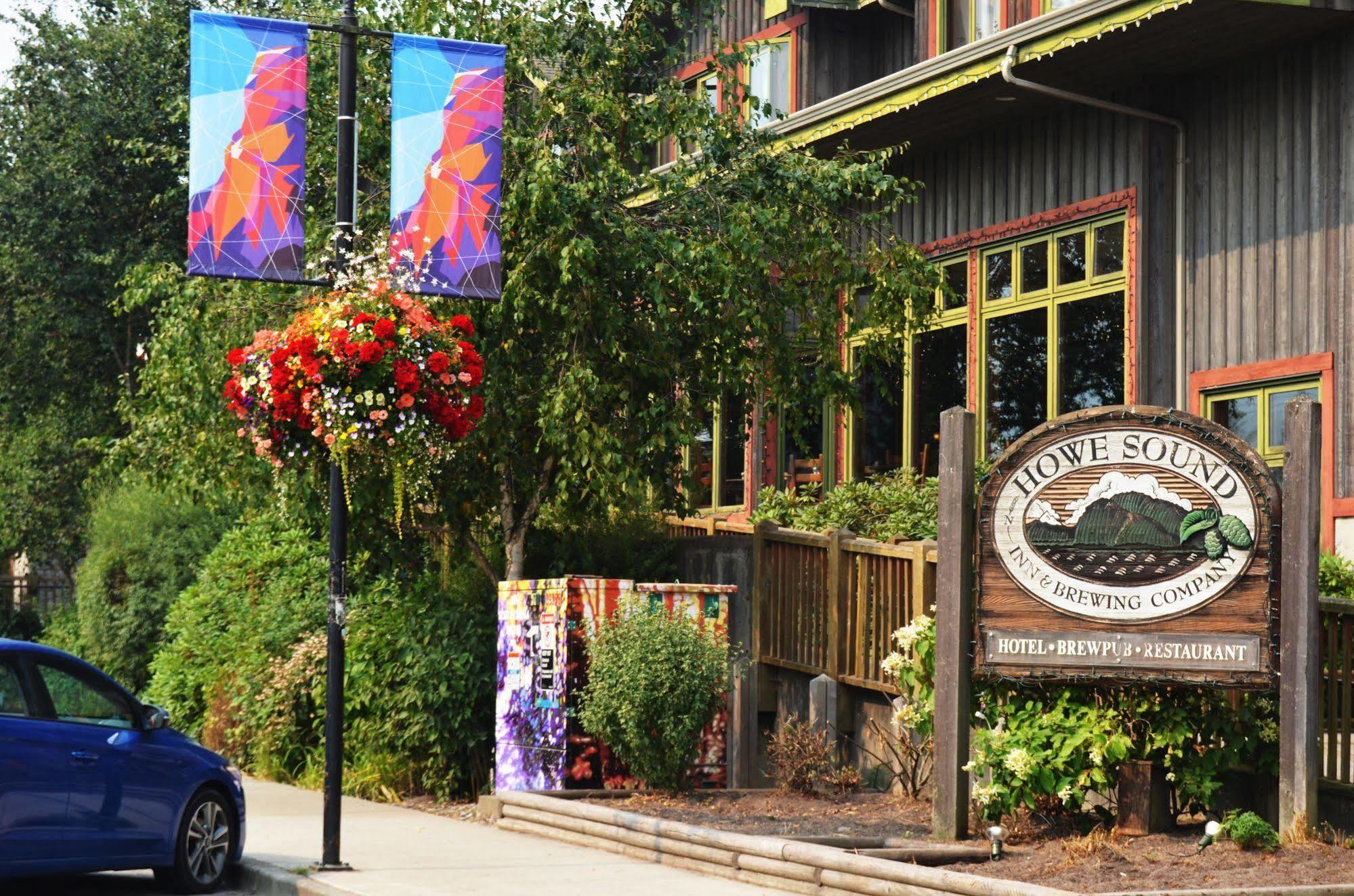 Howe Sound & Brewing Company 3*